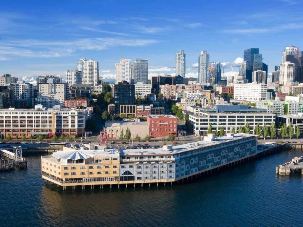 The Edgewater Hotel Terrace
