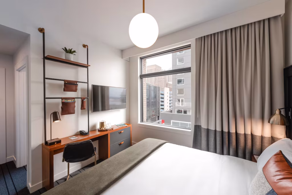 The State Hotel One Bed
