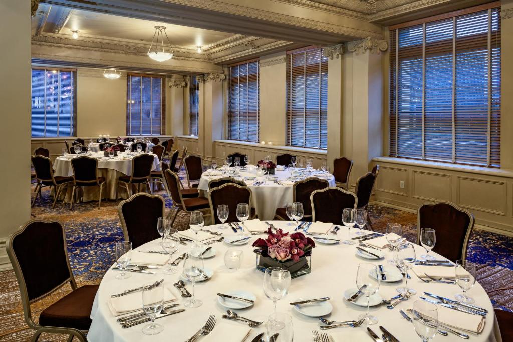 Arctic Club Seattle, a DoubleTree by Hilton Hotel Restaurant