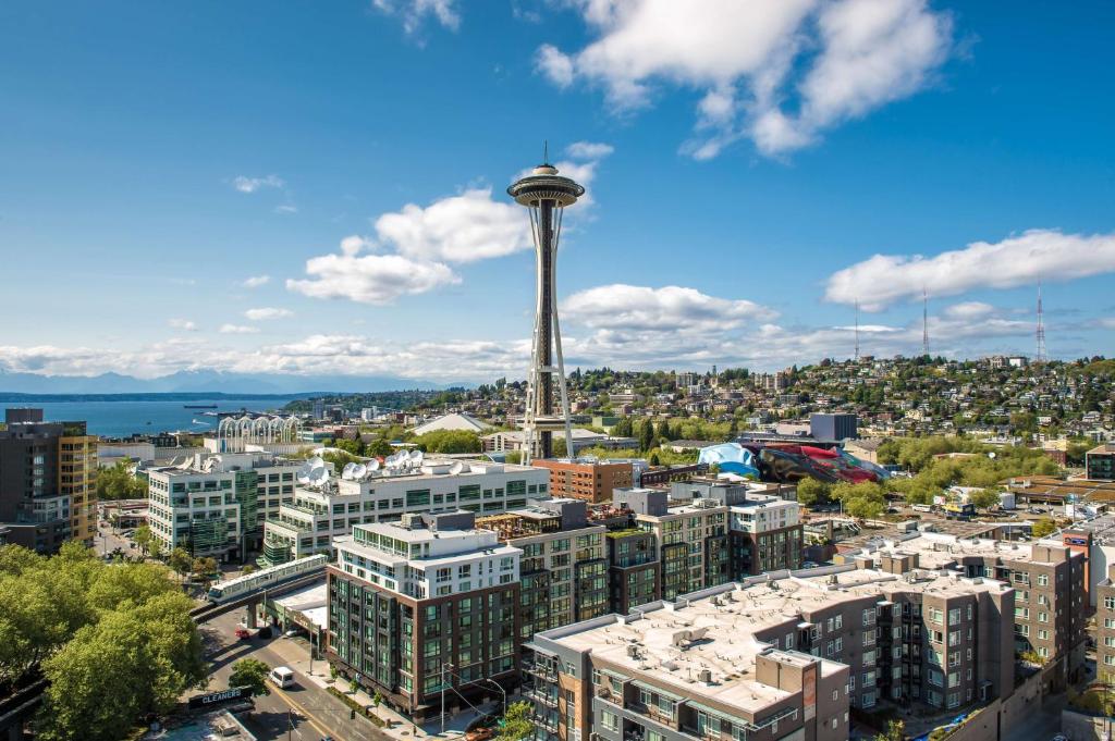 Hyatt House Seattle Downtown with a Space Needle View