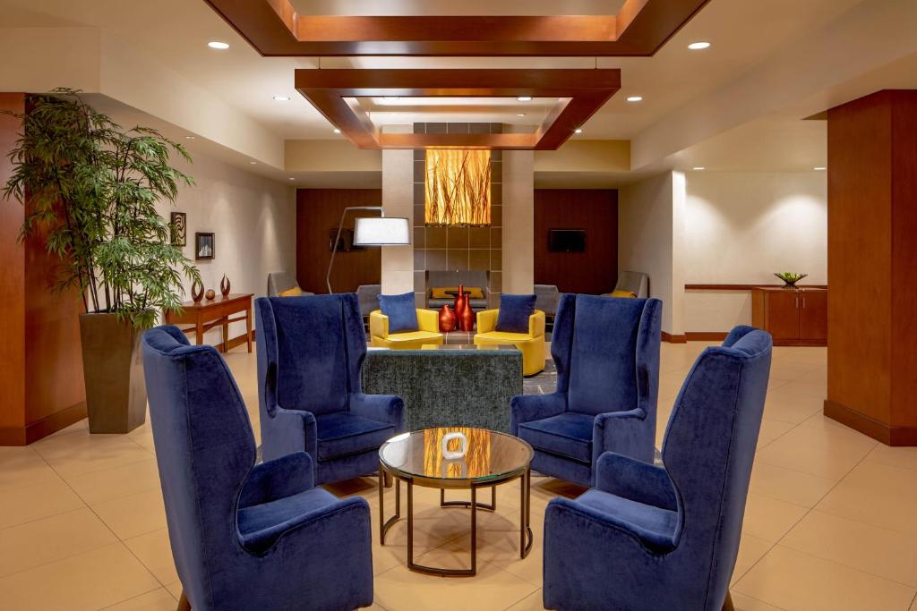 Hyatt Place Downtown Hotel Lobby