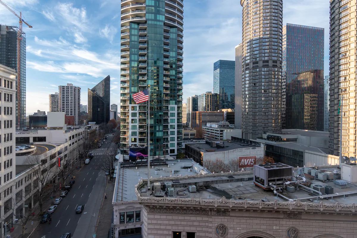 Mayflower Park Hotel - City View from the Hotel