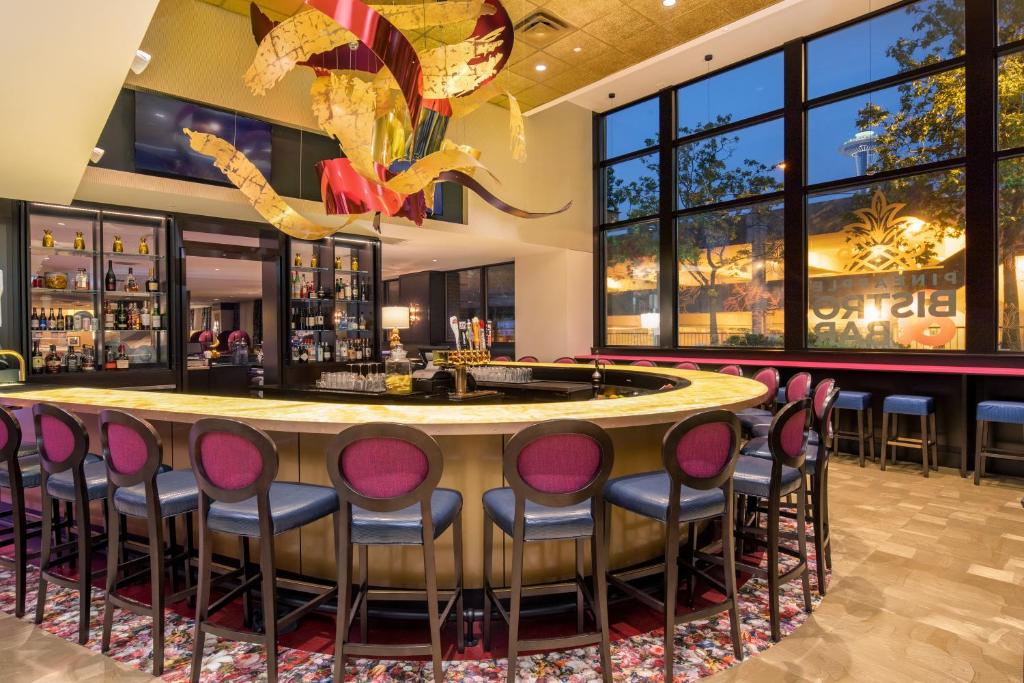 The Maxwell Hotel, A Staypineapple Hotel Bar
