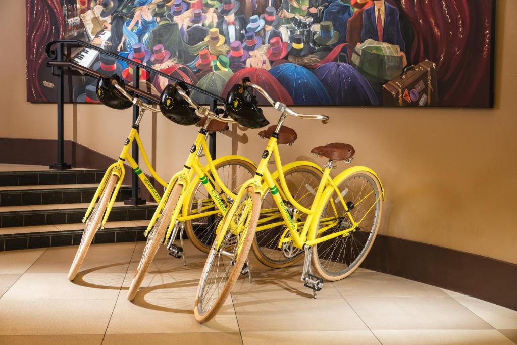 The Maxwell Hotel, A Staypineapple Hotel Cycle