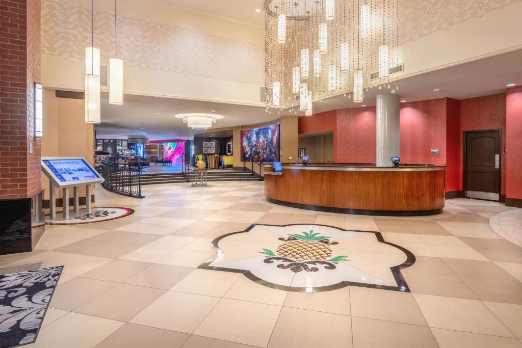 The Maxwell Hotel, A Staypineapple Hotel Lobby