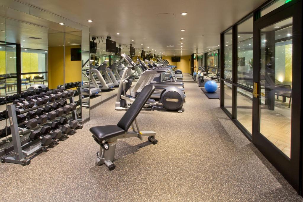 Warwick Seattle GYM (Belltown Hotel Near Space Needle)