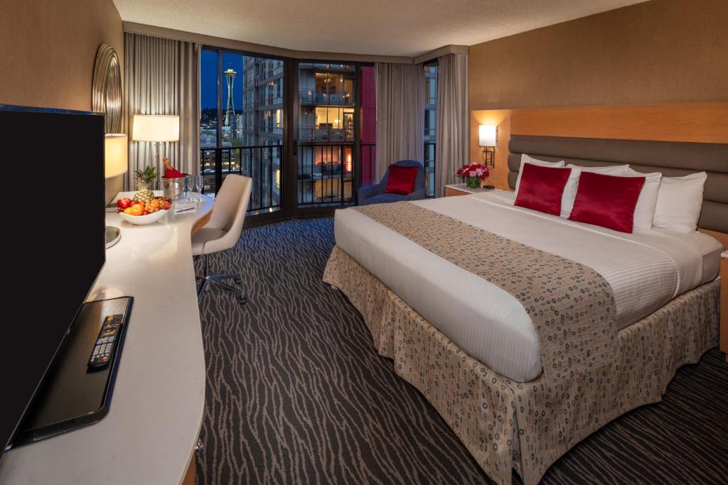 Warwick Seattle Room (Belltown Hotel Near Space Needle)