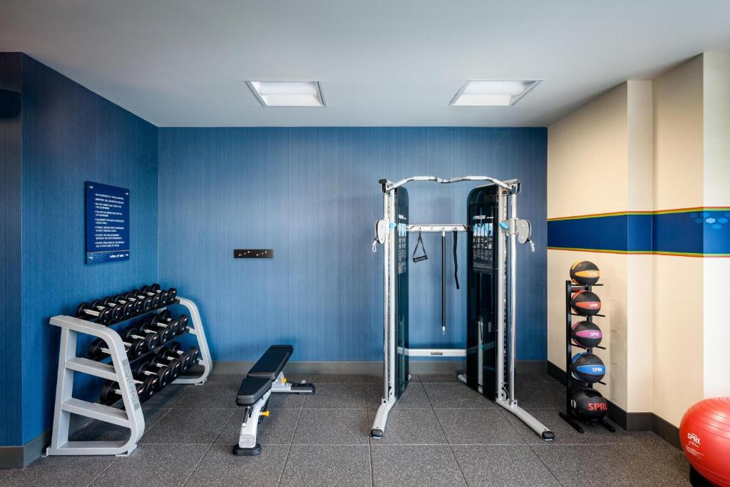 Hampton Inn & Suites by Hilton Seattle Northgate Gym