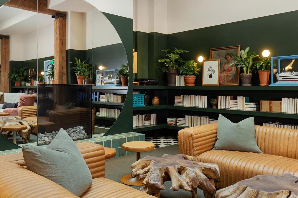 Palihotel Seattle Interior
