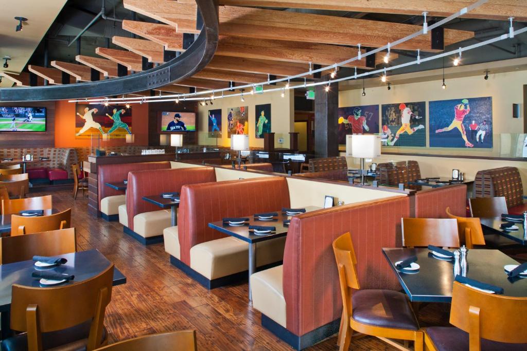 Silver Cloud Hotel - Seattle Stadium Restaurant