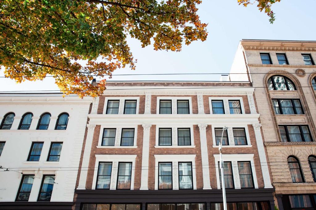 The Alexis Royal Sonesta Hotel Seattle Exterior