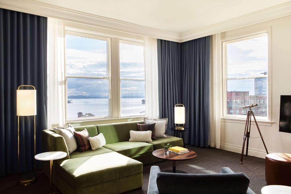The Alexis Royal Sonesta Hotel Seattle Room with a View