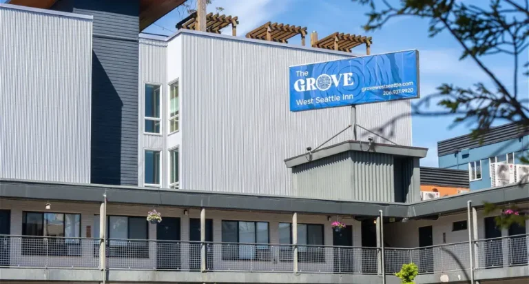The Grove West Seattle Inn Exterior