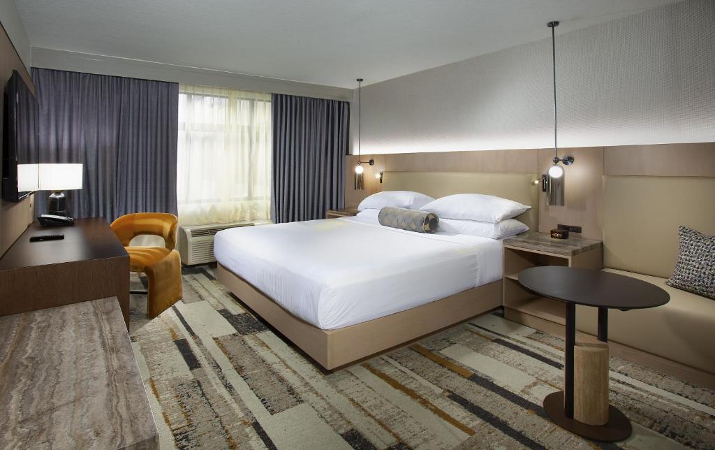 The Paramount Hotel Room